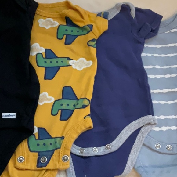 Assorted Color Kids Bodysuits Set - Picture 4 of 6